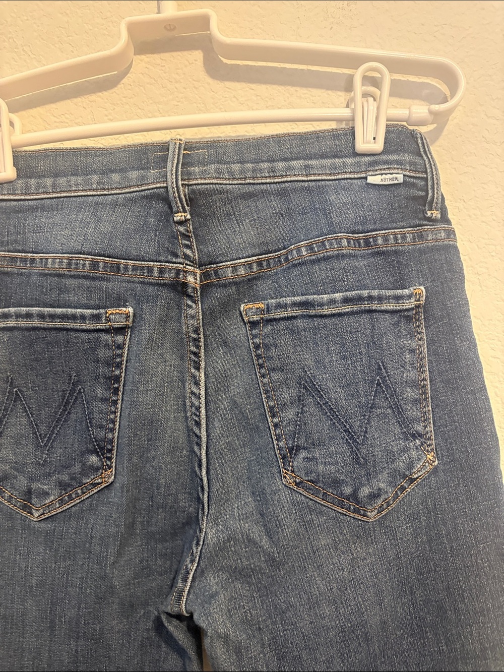 The Insider Crop Step Fray in Girl Crush
MOTHER size 29 - Picture 6 of 10